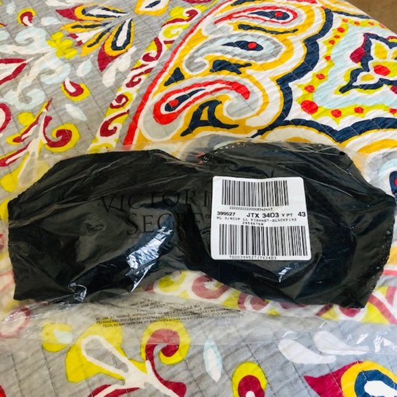 Victoria's Secret Luxe Lingerie Fishnet Lace Push-up Bra NEW - Picture 7 of 8